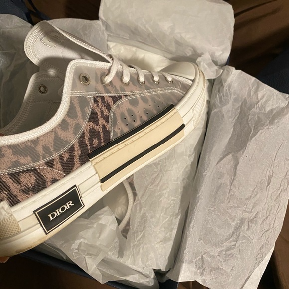 Christian Dior - Picture 11 of 13